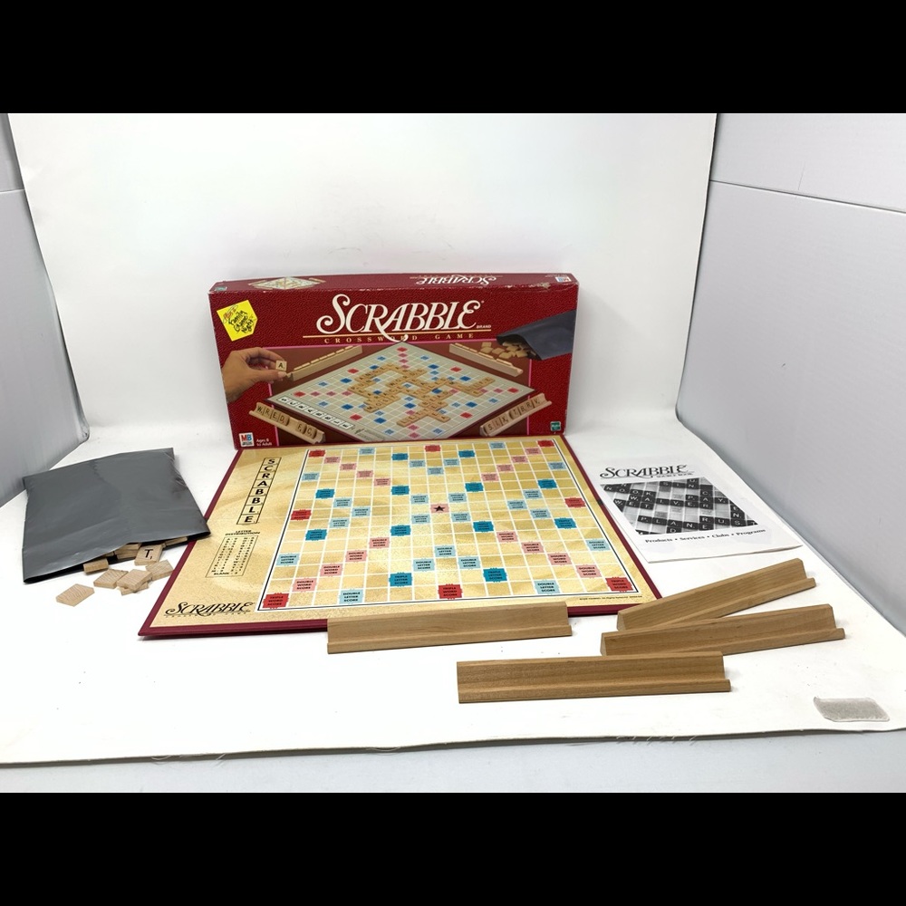 Scrabble board game vintage great condition